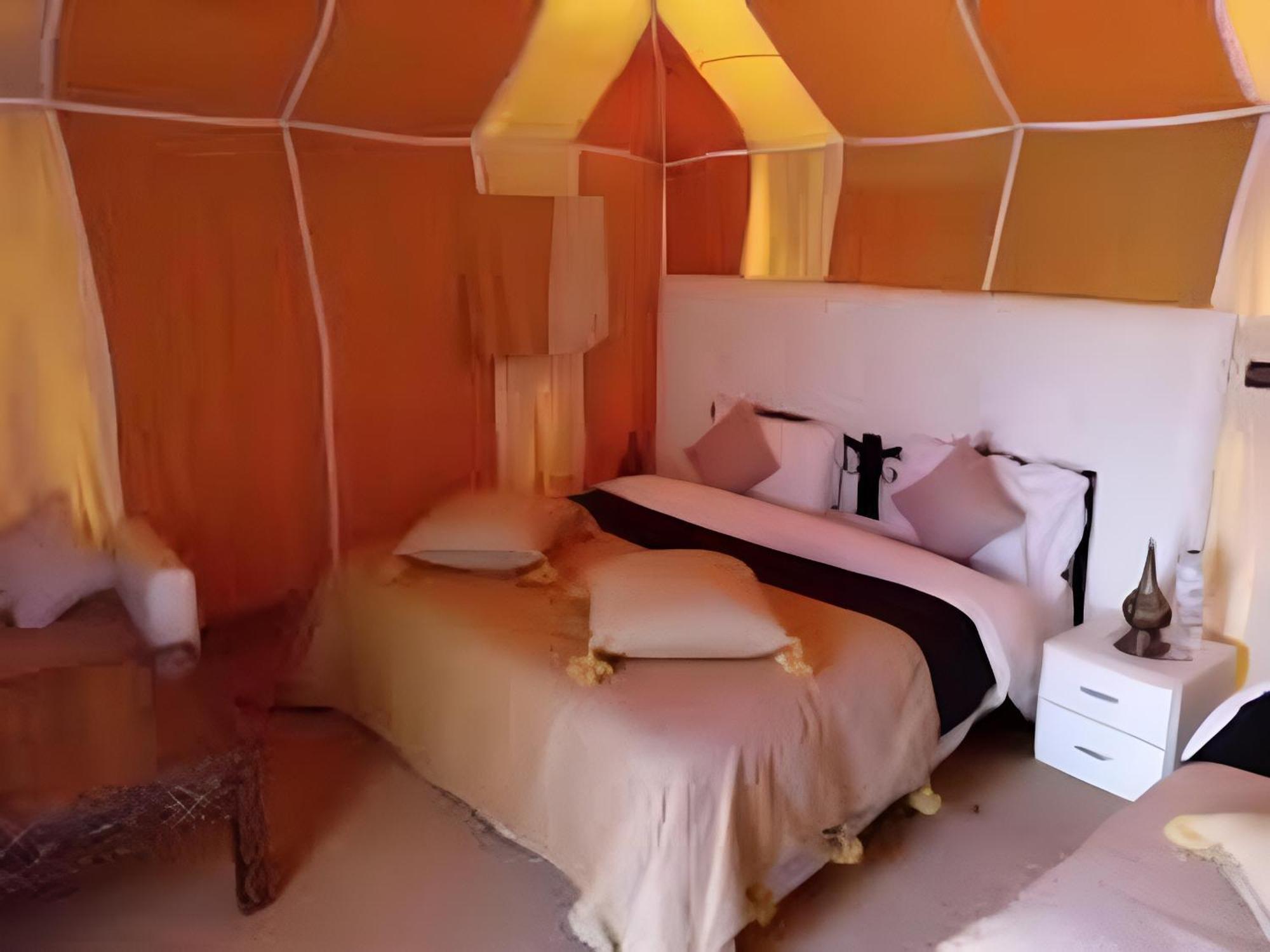 Merzouga Sahara Nights Camp & Desert Activities 外观 照片